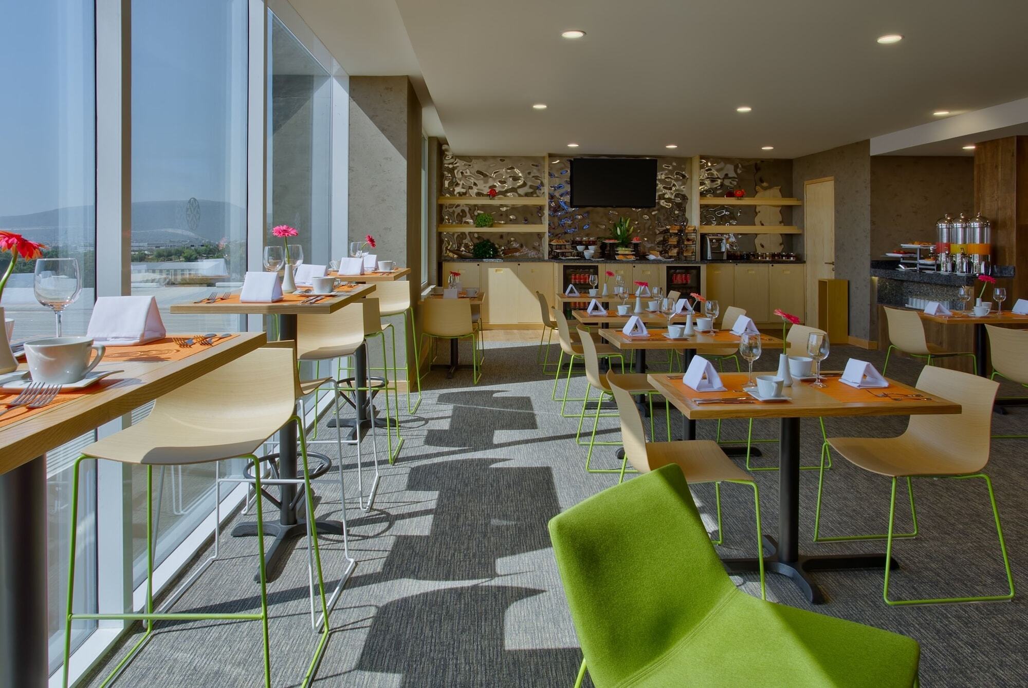 Galeria Plaza Irapuato Hotel Buitenkant foto