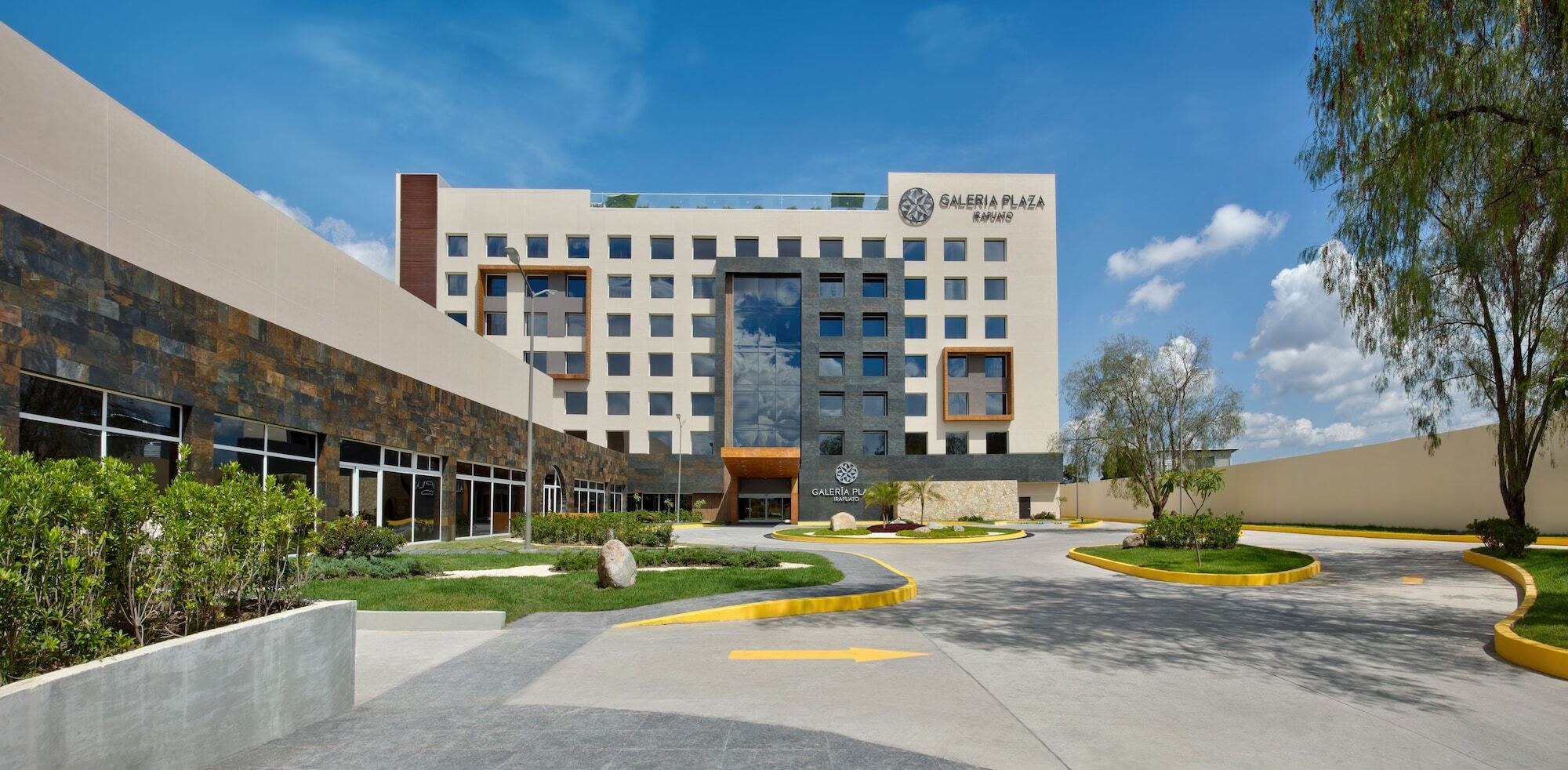 Galeria Plaza Irapuato Hotel Buitenkant foto